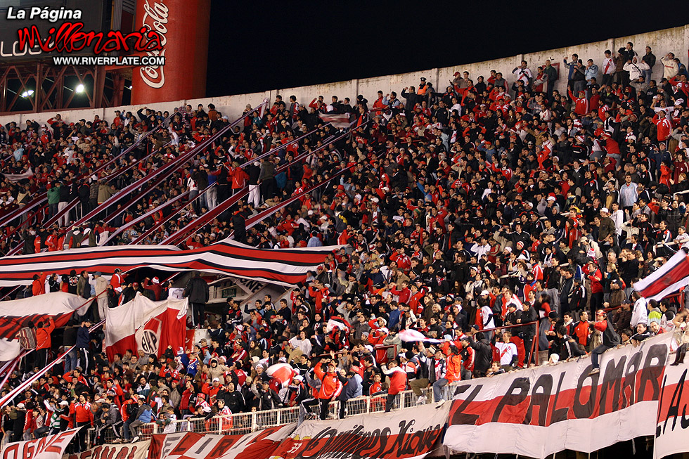 River Plate vs Estudiantes (CL 2009) 15